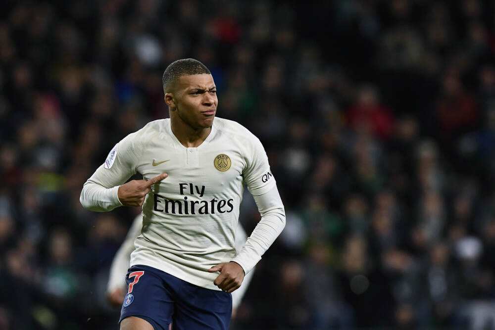 飞行俱乐部 | 探索飞机减重的奥秘——复合材料